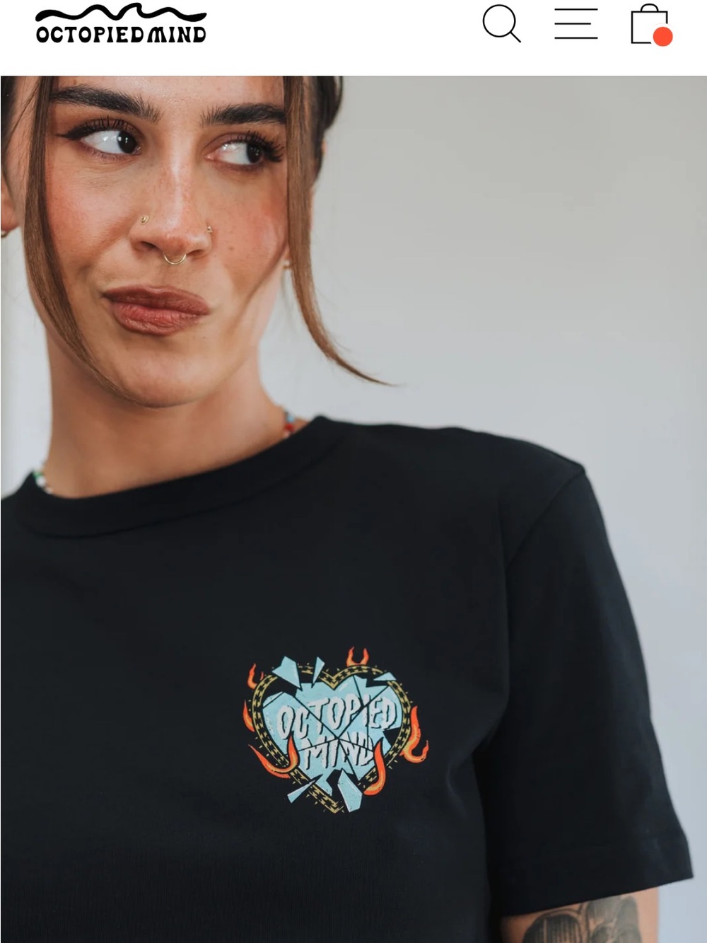 Women’s Black Graphic Tee - Dissociating Heart Design - Picture 3 of 3